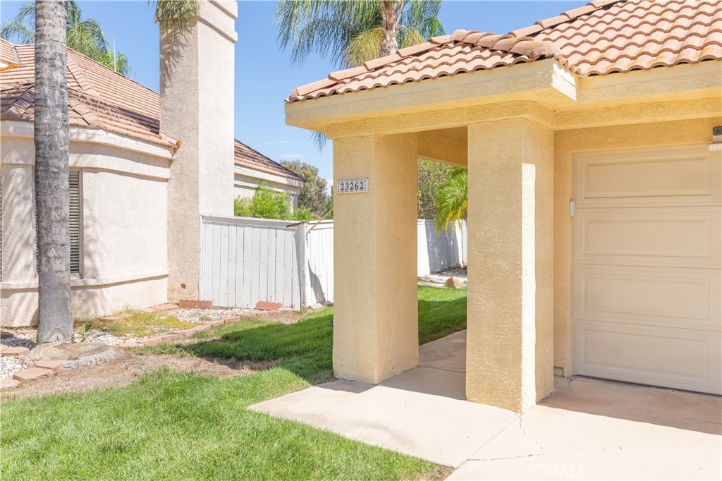 23262 Joaquin Ridge