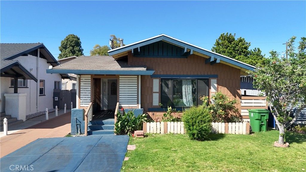 Photo of 1453 W 56th St, Los Angeles, CA 90062 (MLS # CV26063670)