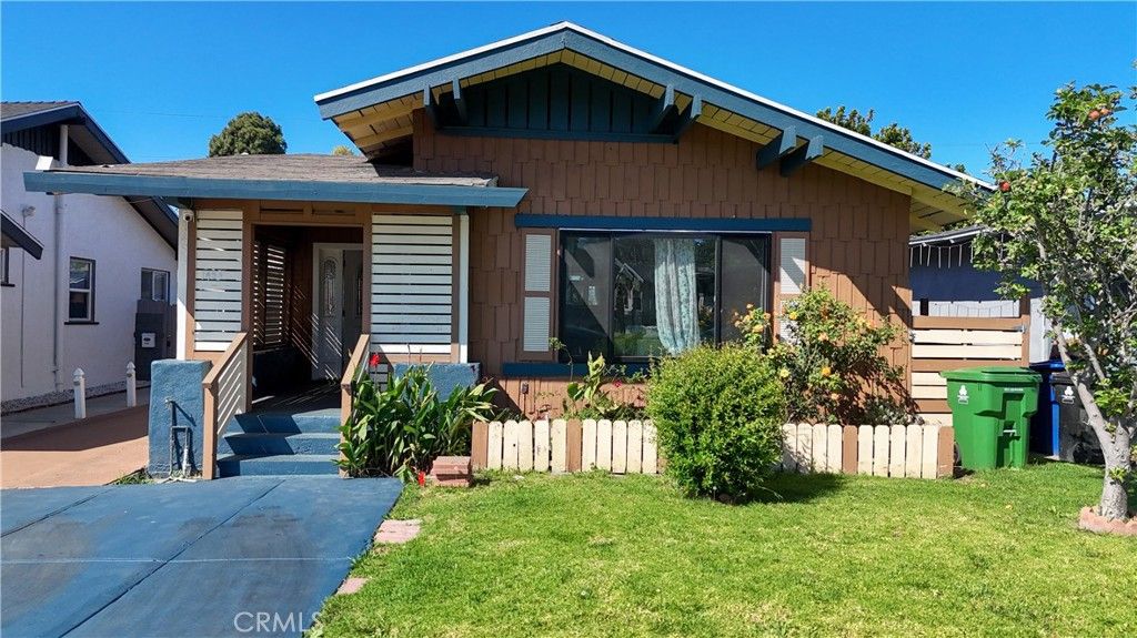 Photo of 1453 W 56th St, Los Angeles, CA 90062 (MLS # CV26063670)