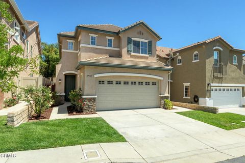 Photo of 27717 Elkwood Lane, Castaic, CA 91384 (MLS # P1-26979)
