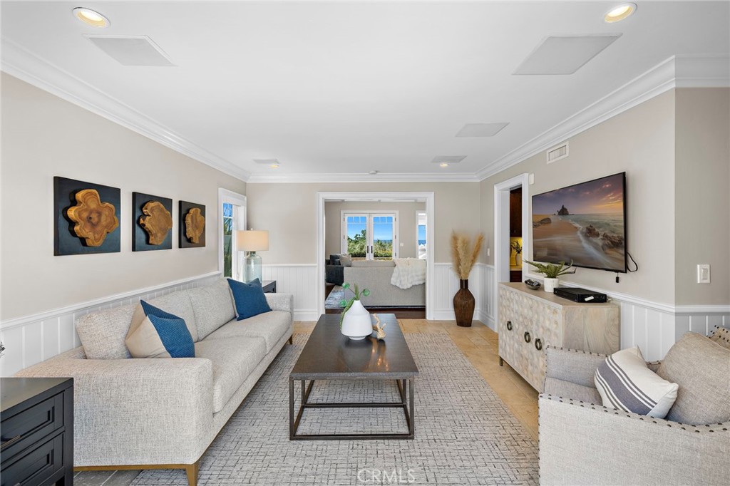 Cameo Highlands (CAMH) - Residential Lease