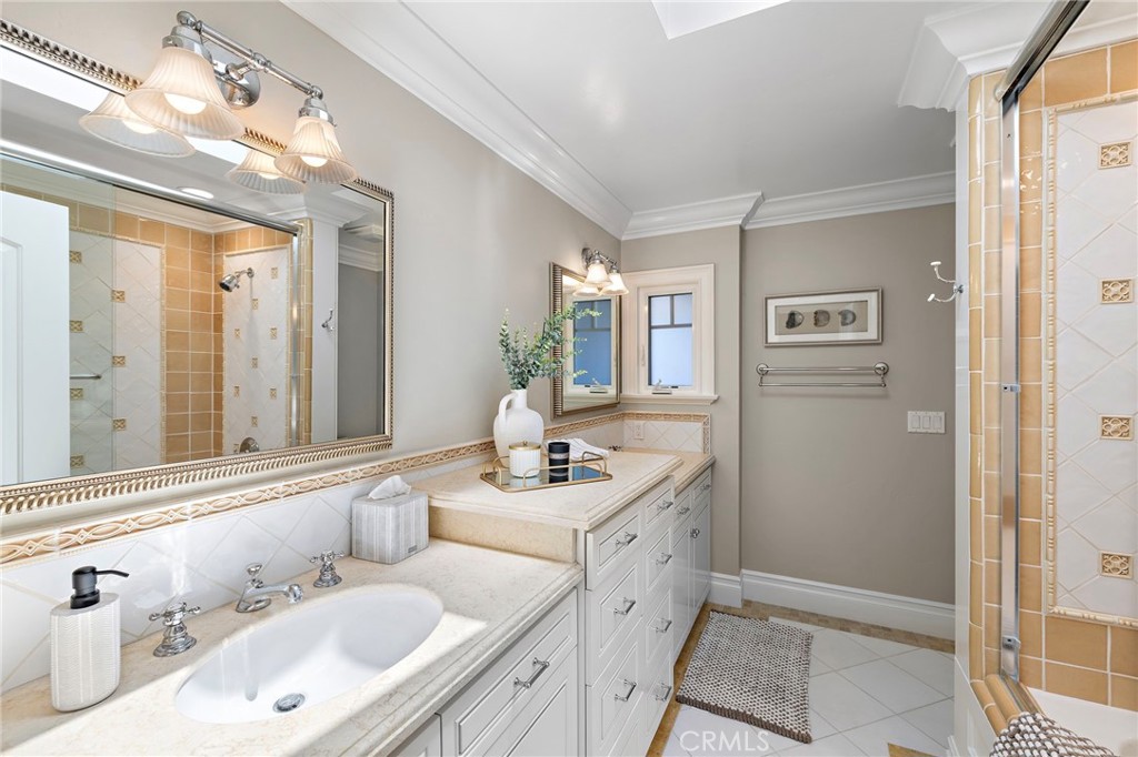 Cameo Highlands (CAMH) - Residential Lease