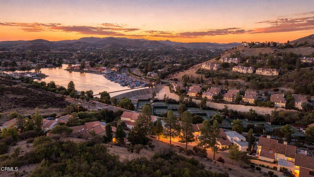 3222 Meadow Oak Drive