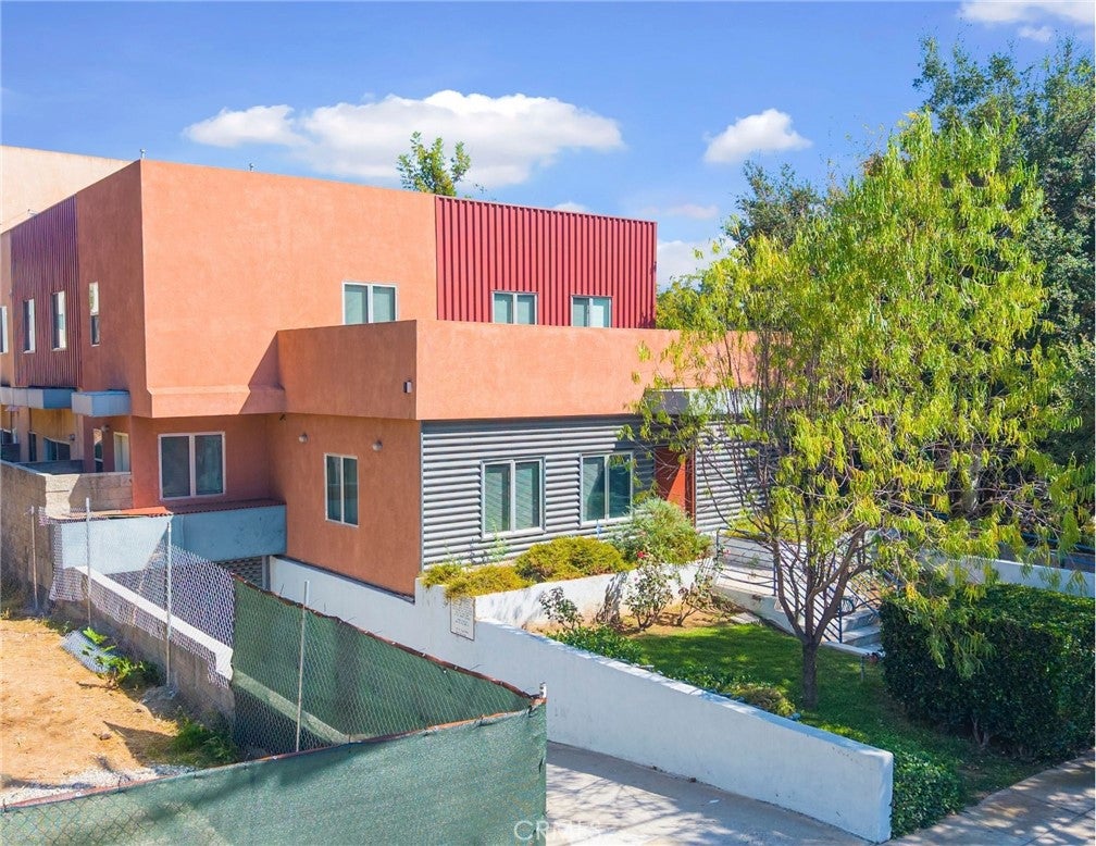 148 N Mar Vista Avenue