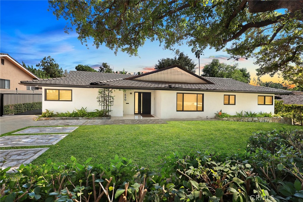 Properties 1 440 Winthrop Road