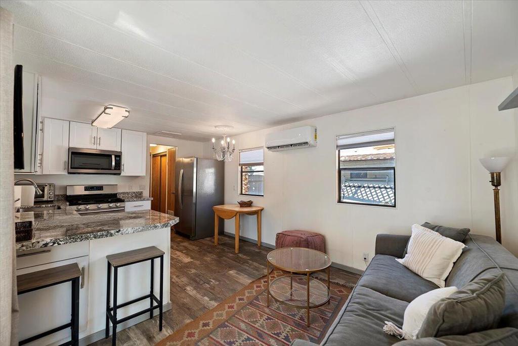 Not Applicable-1 - Manufactured In Park