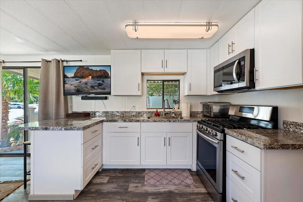 Not Applicable-1 - Manufactured In Park