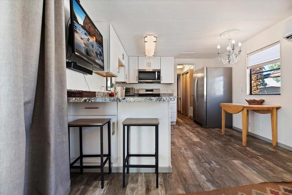 Not Applicable-1 - Manufactured In Park