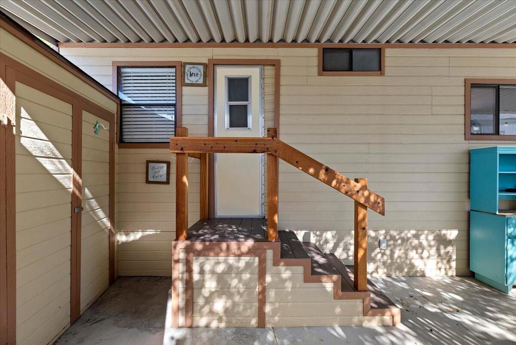 Not Applicable-1 - Manufactured In Park