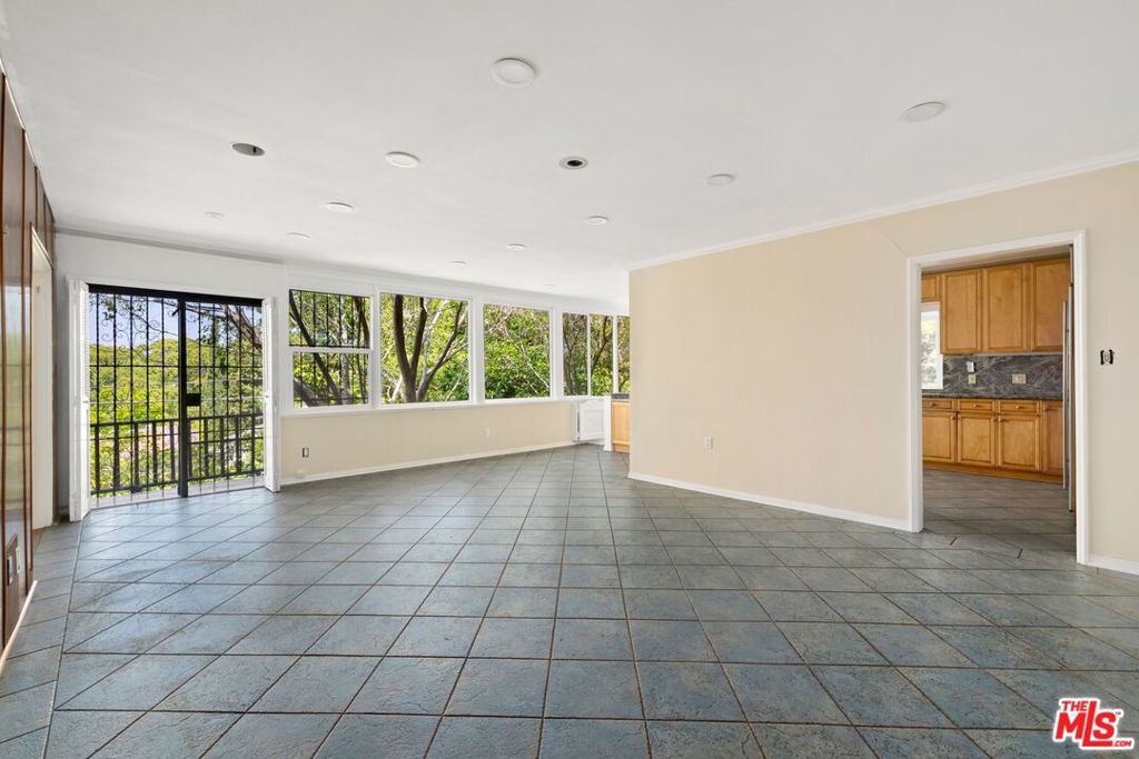 9149 Hillsboro Drive