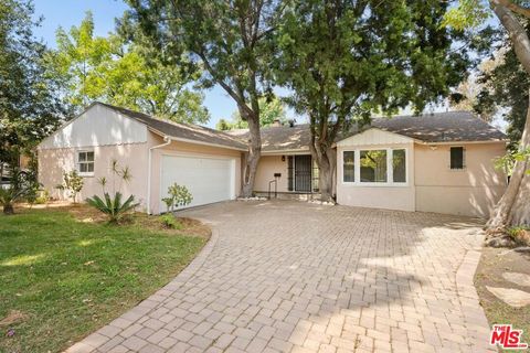 Photo of 9149 Hillsboro Drive, Los Angeles, CA 90034 (MLS # 26830439)