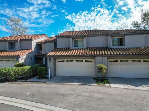 Photo of 1113 Wren Gln, Escondido, CA 92026 (MLS # NDP2601441)