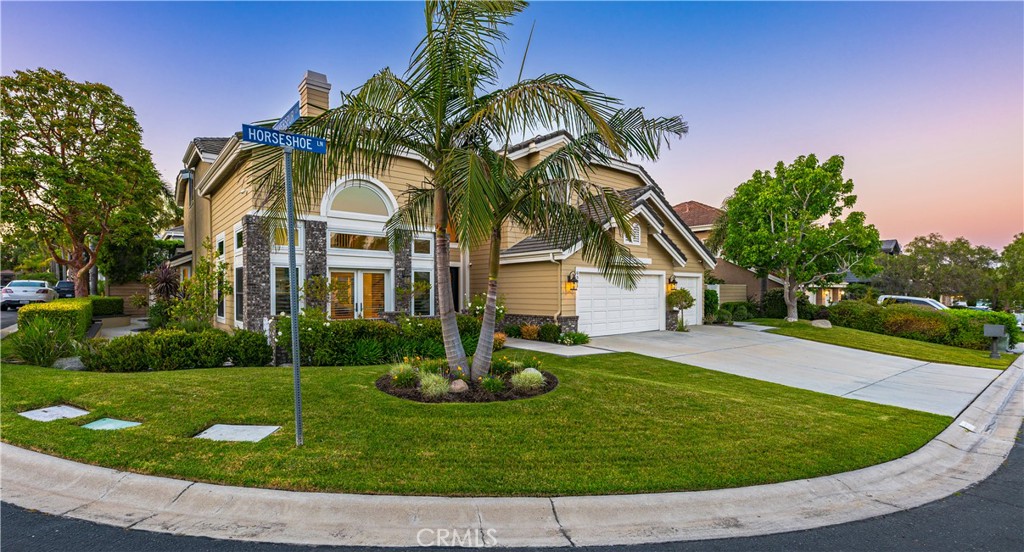 6561 Horseshoe Lane