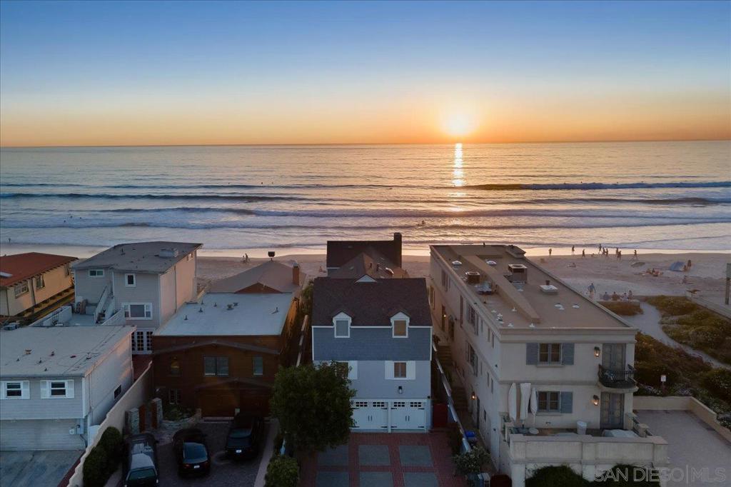 Del Mar - Residential