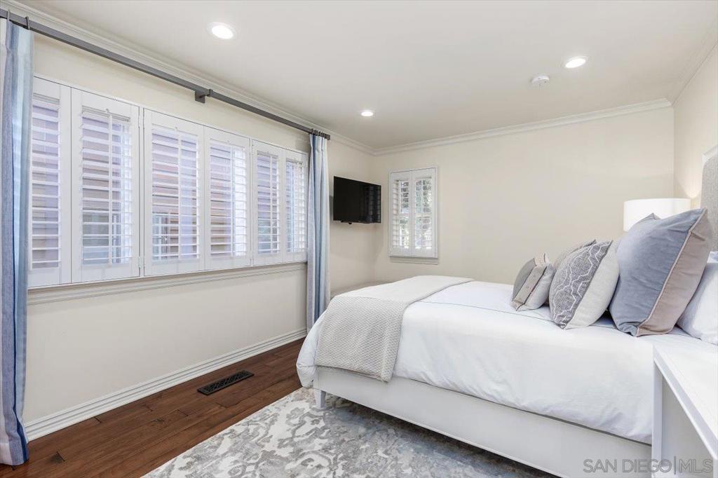 Del Mar - Residential