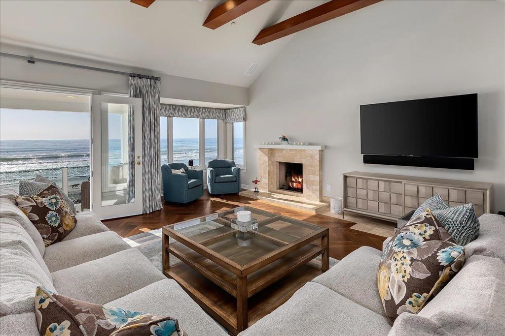 Del Mar - Residential