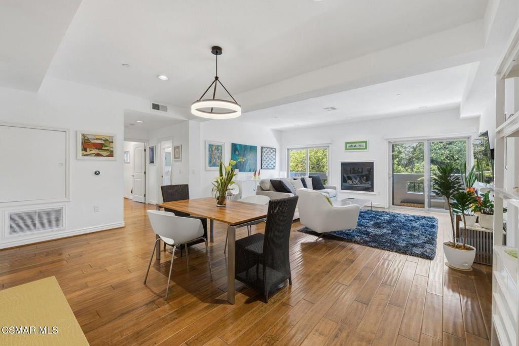 1410 N Curson Avenue 202