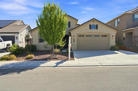 Photo of 1261 Azalea Drive, Hollister, CA 95023 (MLS # ML82059935)