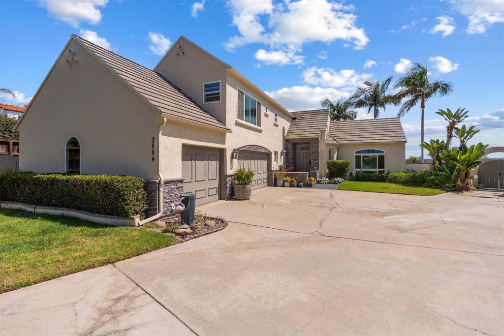 3684 Maria Ln