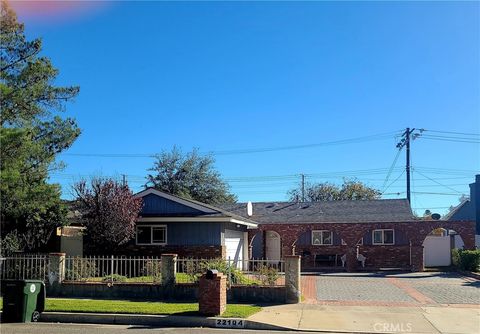 22104 Alamogordo Saugus CA 91350