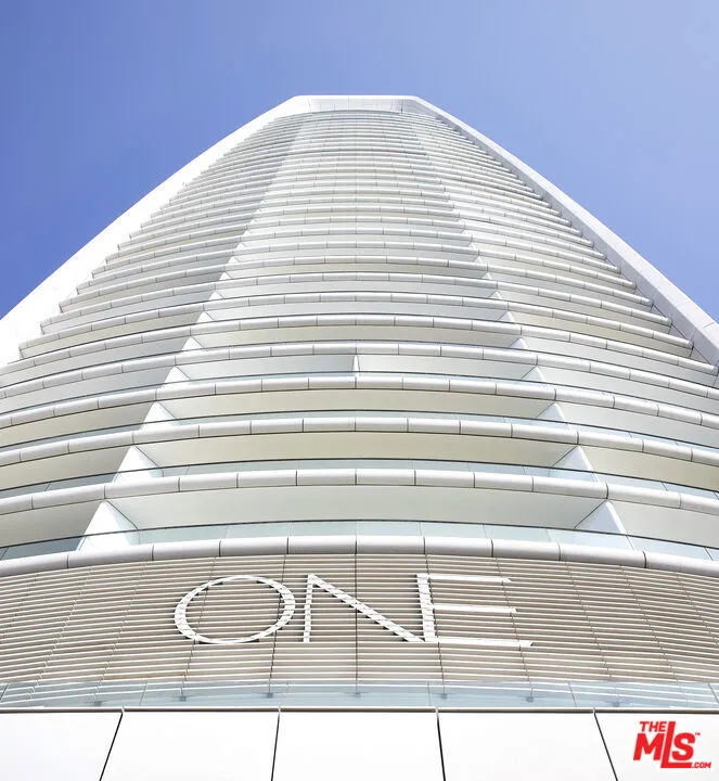 United States, 6 Bedrooms Bedrooms, ,5 BathroomsBathrooms,Residential,Active,90408