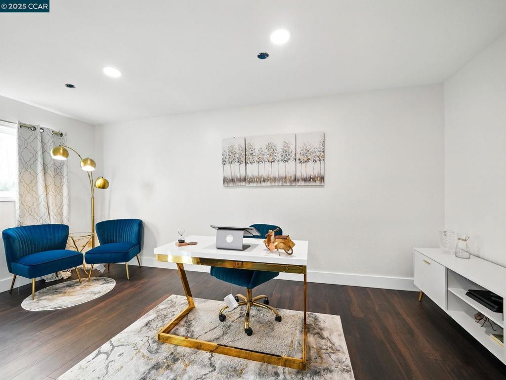 PARKMEAD - Residential