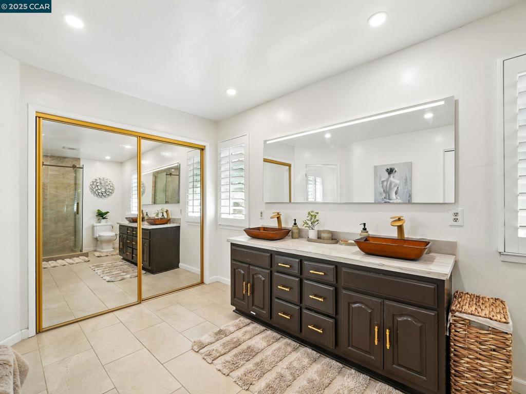 PARKMEAD - Residential