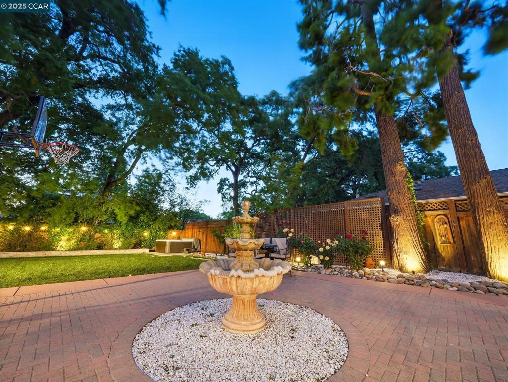 PARKMEAD - Residential