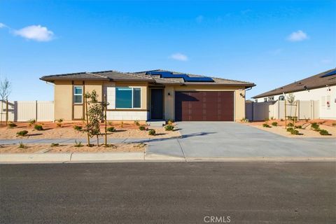 Photo of 44273 Homestead Street, Lancaster, CA 93535 (MLS # IV26095205)