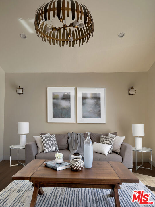 17209 Keswick Street