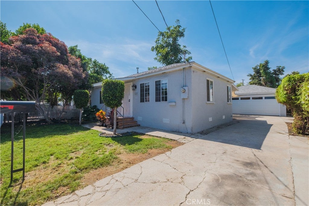 609 N Crane Avenue Avenue