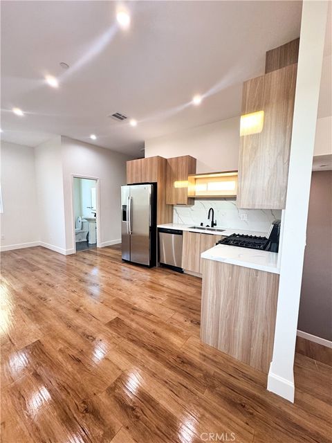 Photo of 11255 Tiara Street #11257 1/2, North Hollywood, CA 91601 (MLS # PW25214559) Photo of 11255 Tiara Street #11257 1/2, North Hollywood, CA 91601 (MLS # PW25214559)