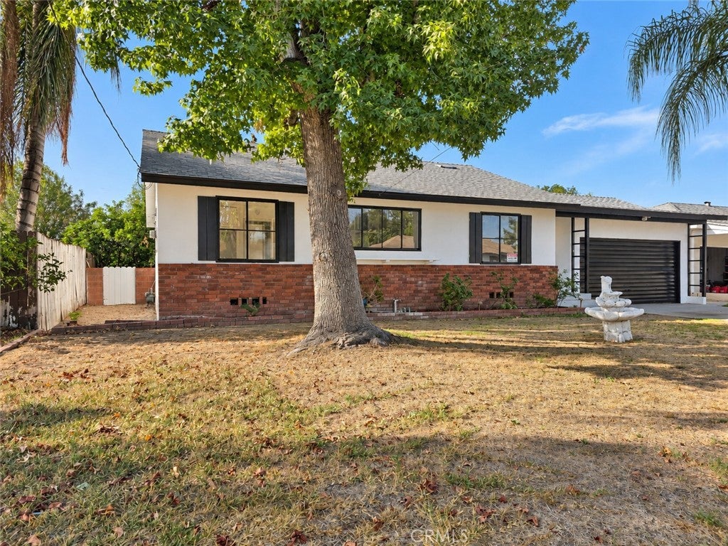 237 W Van Koevering Street