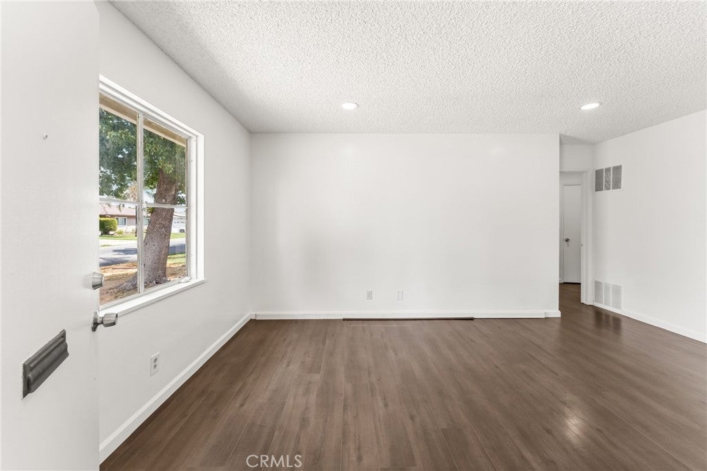 237 W Van Koevering Street