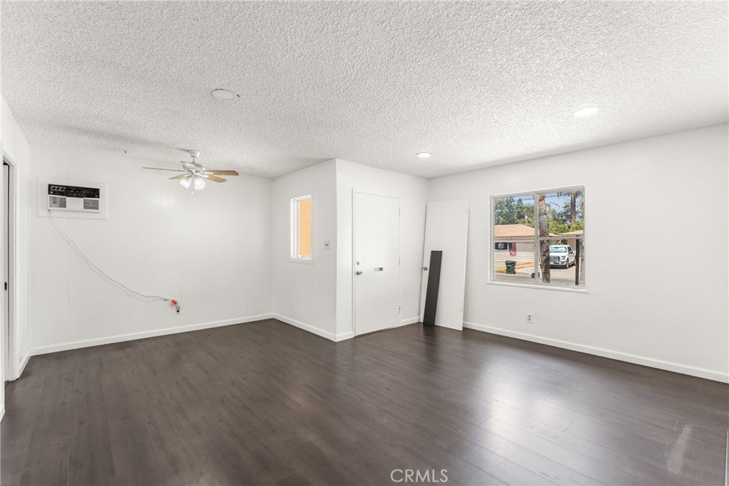 237 W Van Koevering Street