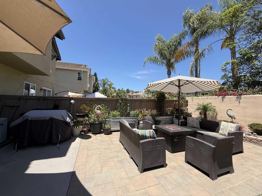 1242 STAGECOACH TRAIL LOOP