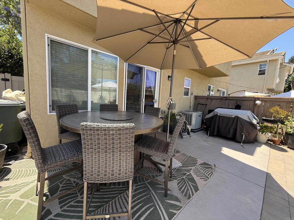 1242 STAGECOACH TRAIL LOOP