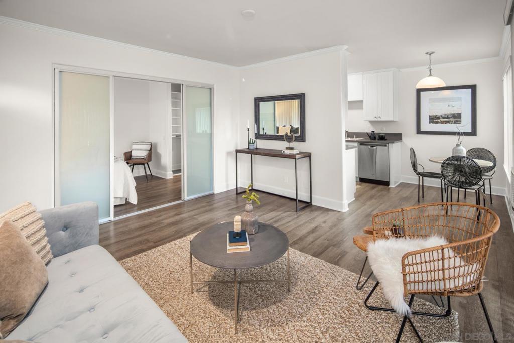 8581 Villa La Jolla Dr DR N, La Jolla CA 92037