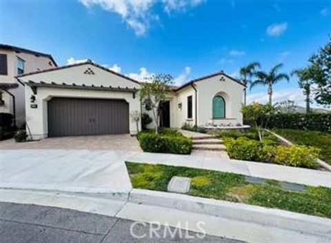 Photo of 101 Dawn Hike, Irvine, CA 92620 (MLS # OC25265322)