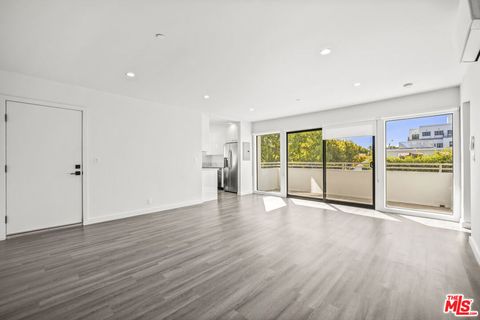 Photo of 1264 9th Street #F, Santa Monica, CA 90401 (MLS # 26664921)