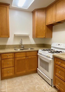 Huntington West (HWST) - Residential Lease