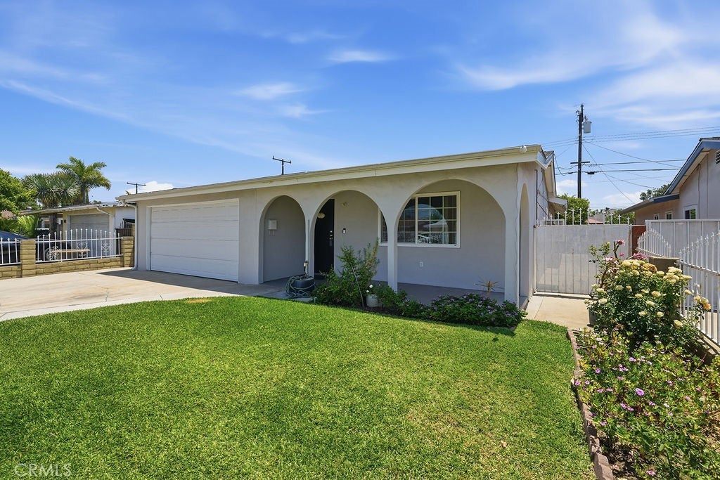 2224 Delnice Avenue