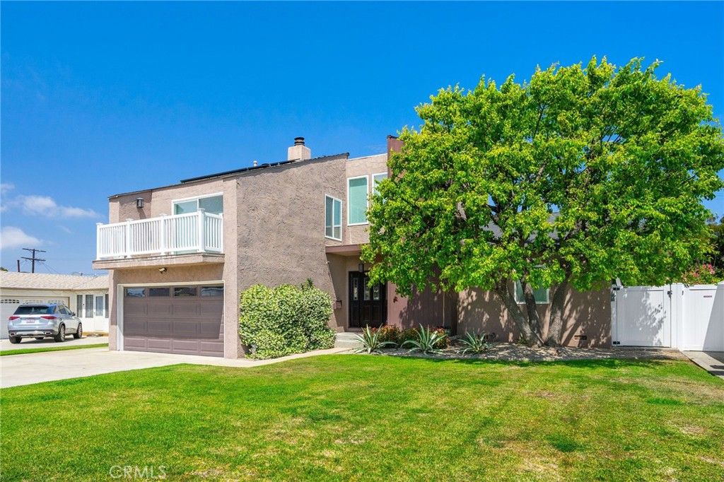 Photo of 8418 Belford Avenue, Los Angeles, CA 90045 (MLS # SB26080330)