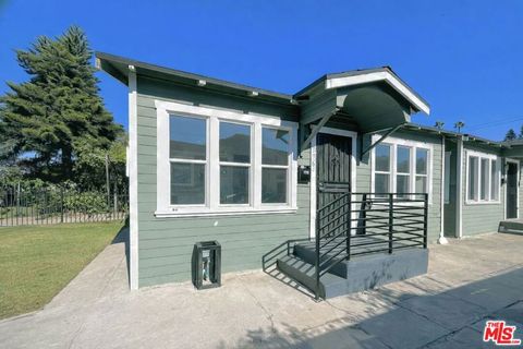 Photo of 2962 S West View Street, Los Angeles, CA 90016 (MLS # 26658463)