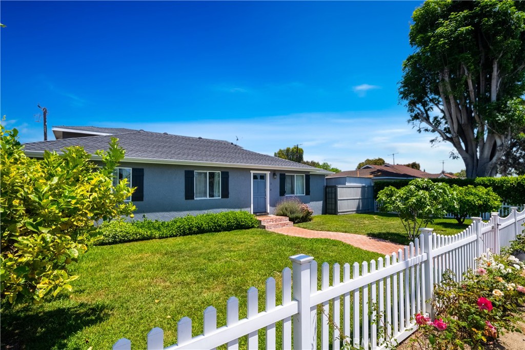 228 Del Mar Avenue
