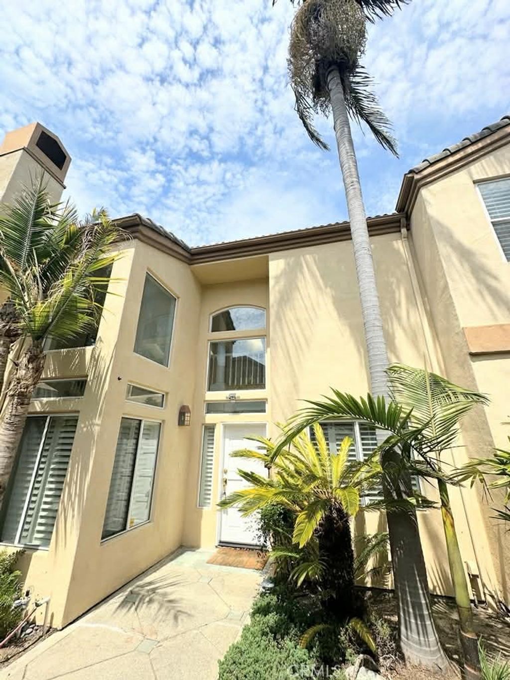 Photo of 21015 Tomlee Avenue Ave, Torrance, CA 90503 (MLS # SB26083264)