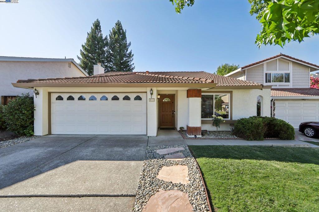 57 Trailview Ct