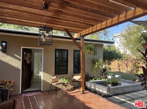 Photo of 4813 Sawtelle Boulevard, Culver City, CA 90230 (MLS # 26997181)