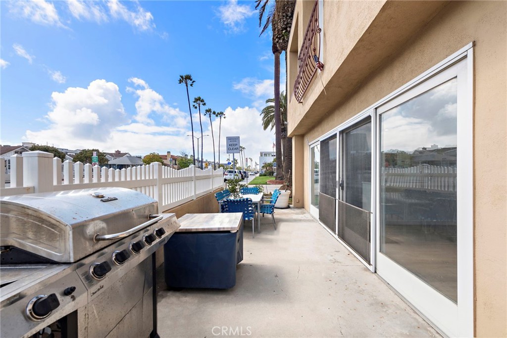 112 E Balboa Boulevard A