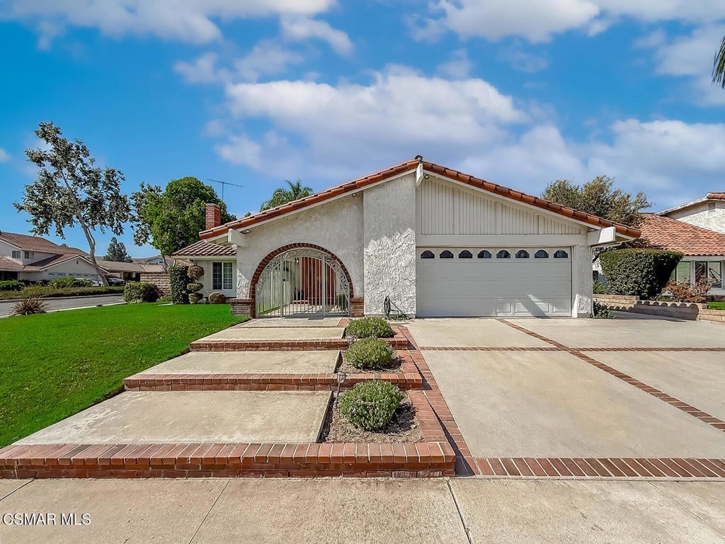 3243 Emerald Avenue